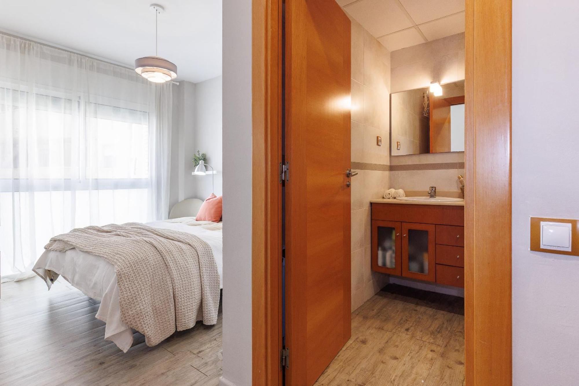 Uhc Els Pins Apartments Салоу Стая снимка